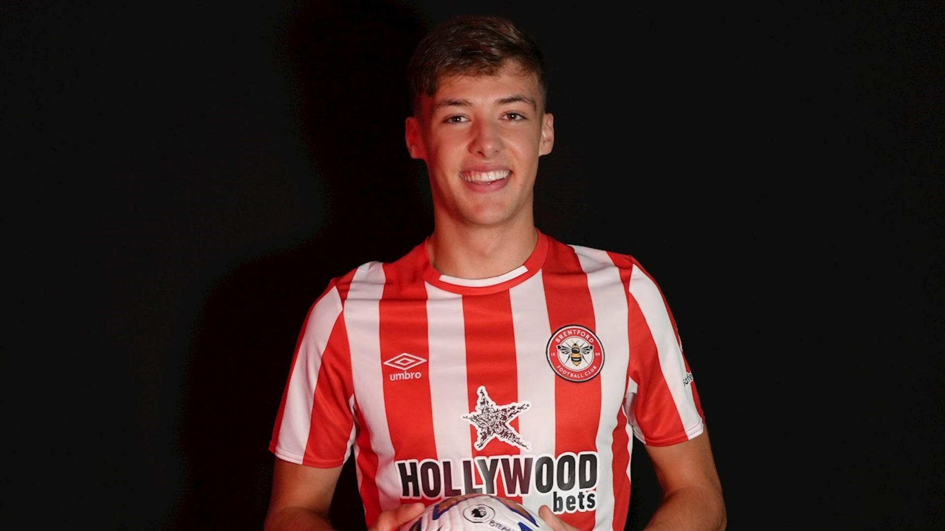 Aaron Hickey, Bolonia, Brentford, Premier League