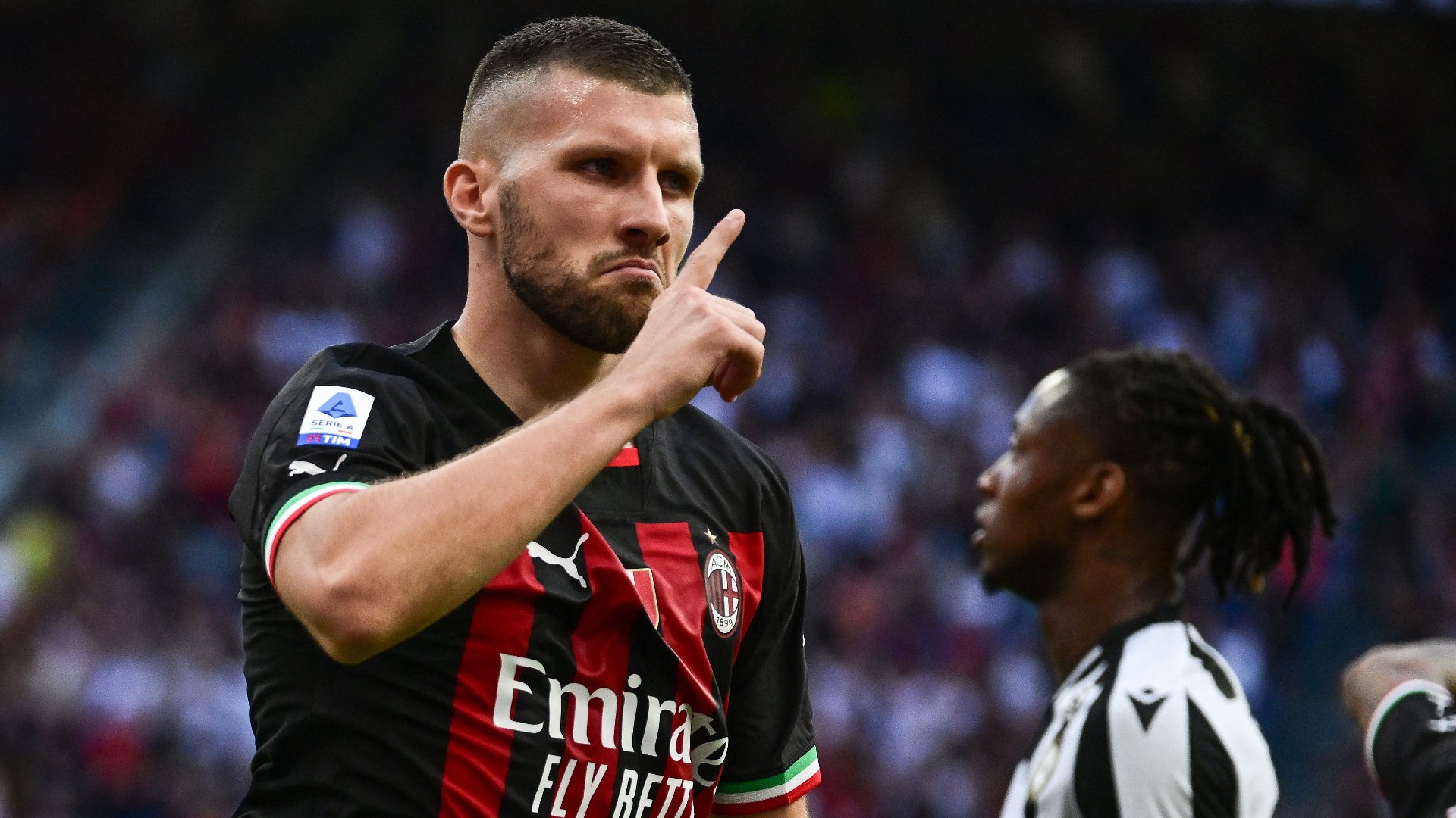 Ante Rebic esulta dopo il gol all'Udinese
