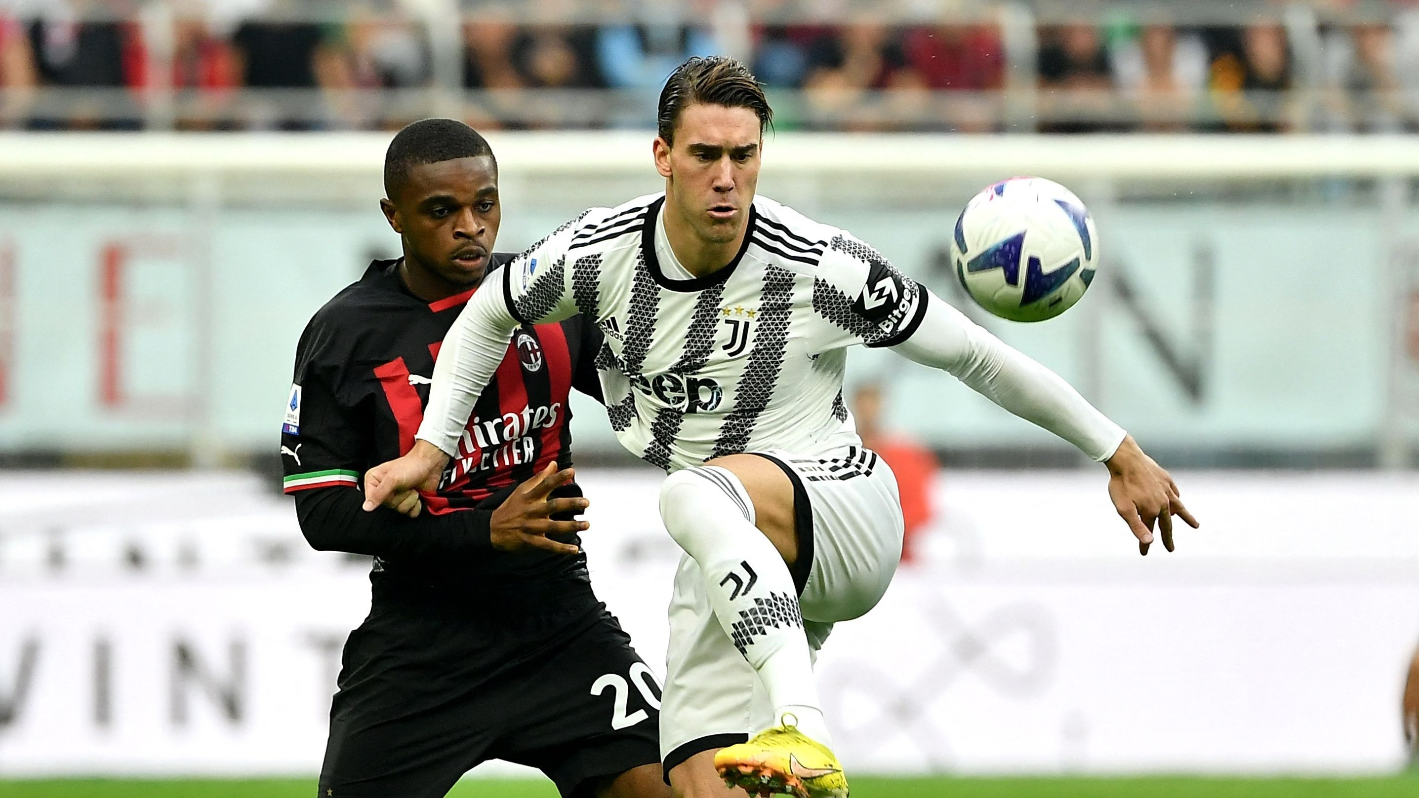 Milan Juventus Kalulu Vlahovic