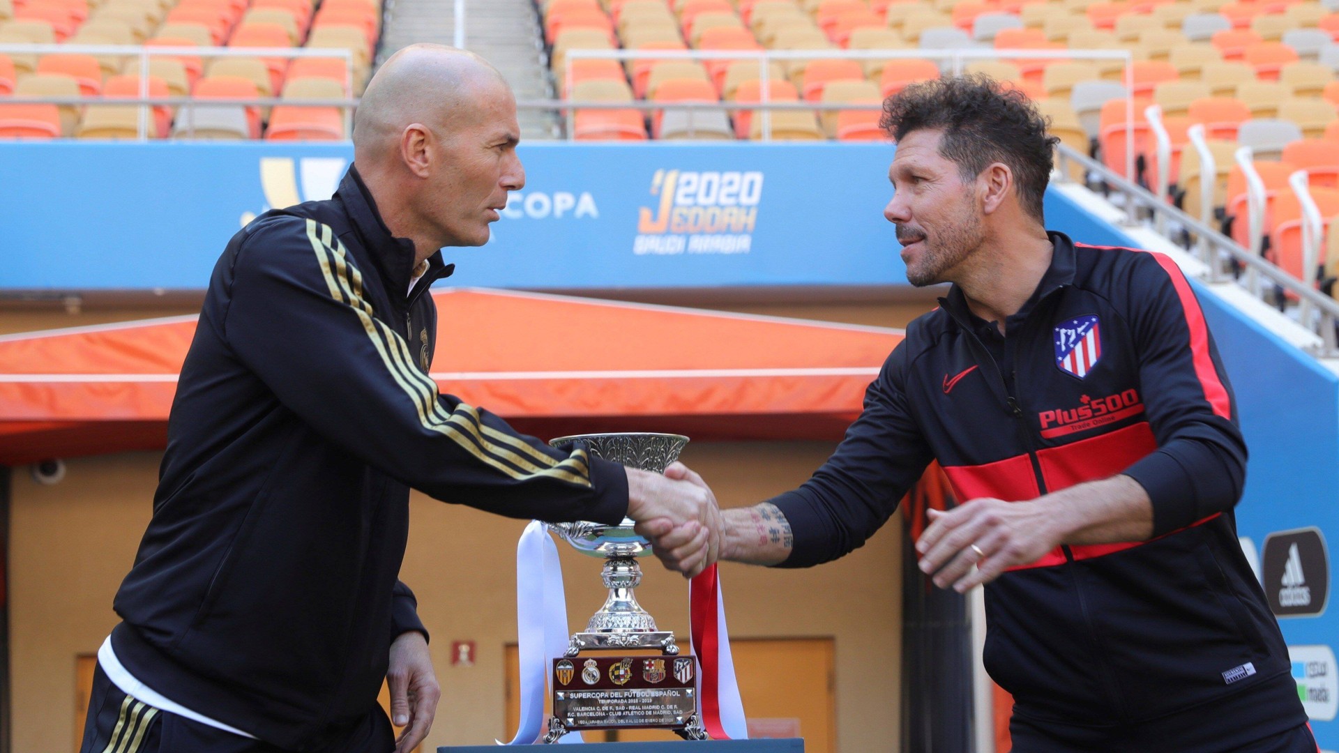 ONLY GERMANY Zidane Simeone Händeschütteln Supercopa 11012020