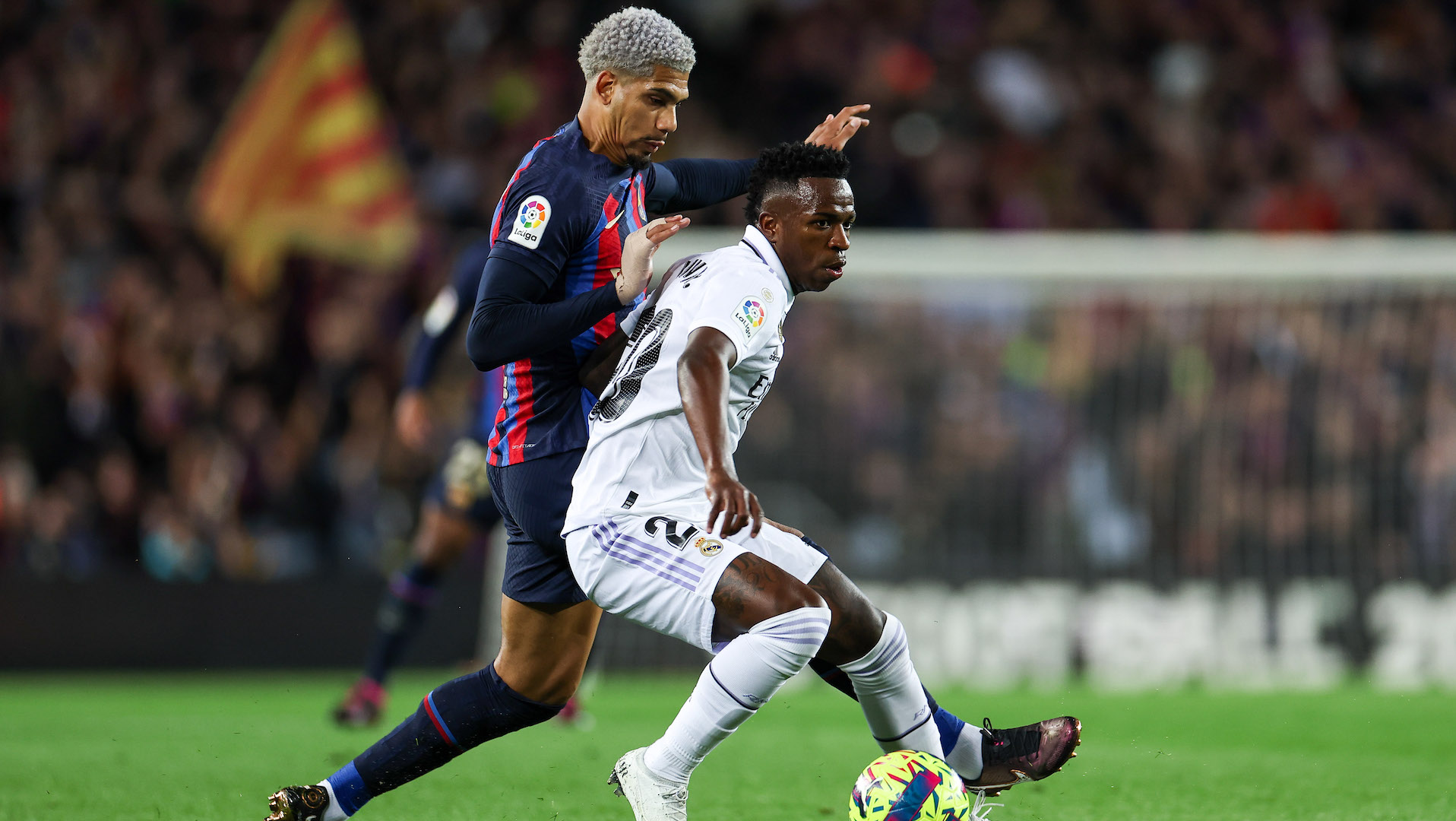 Vinicius Junior, Ronald Araujo, El Clásico, FC Barcelona vs Real Madrid