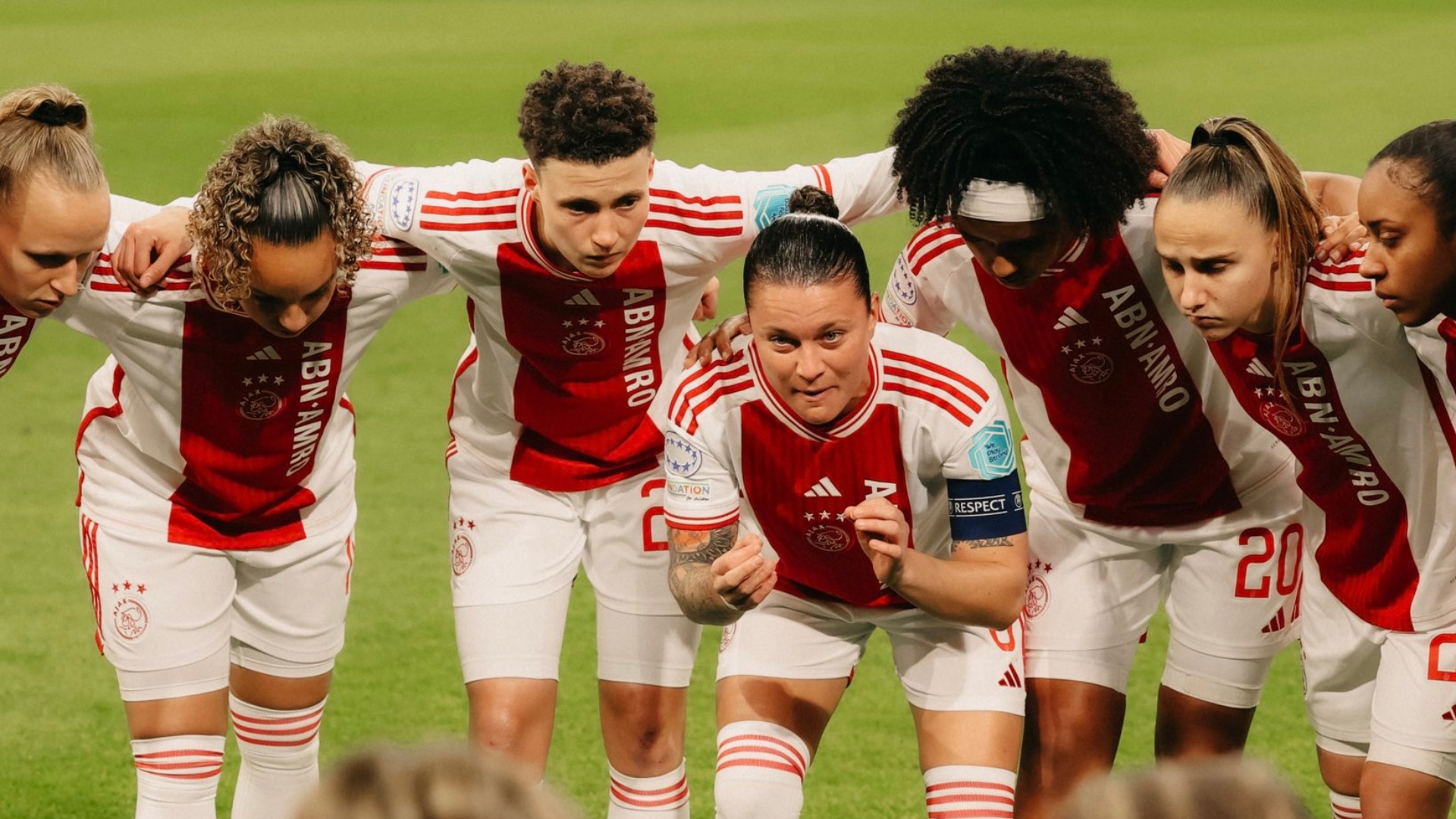Ajax femenino en UWCL
