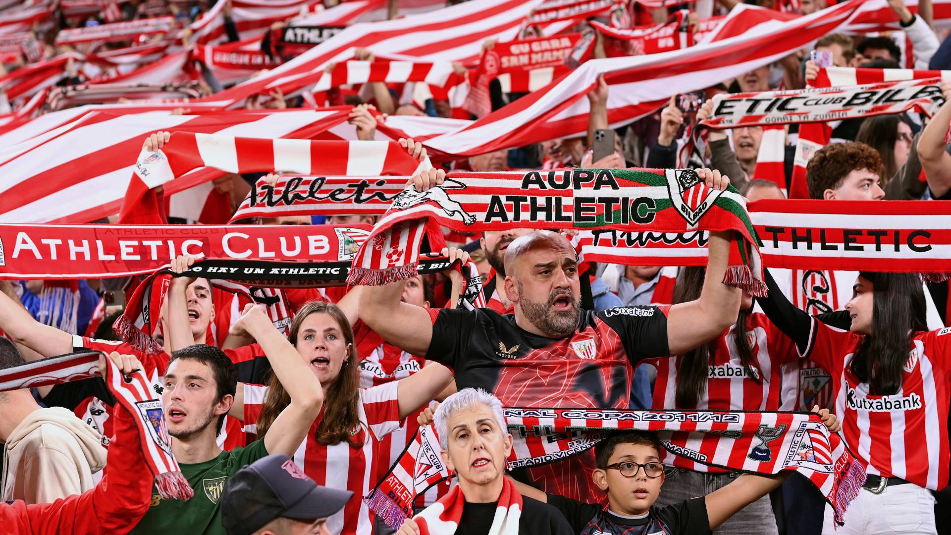 Supporters of Athletic de Bilba