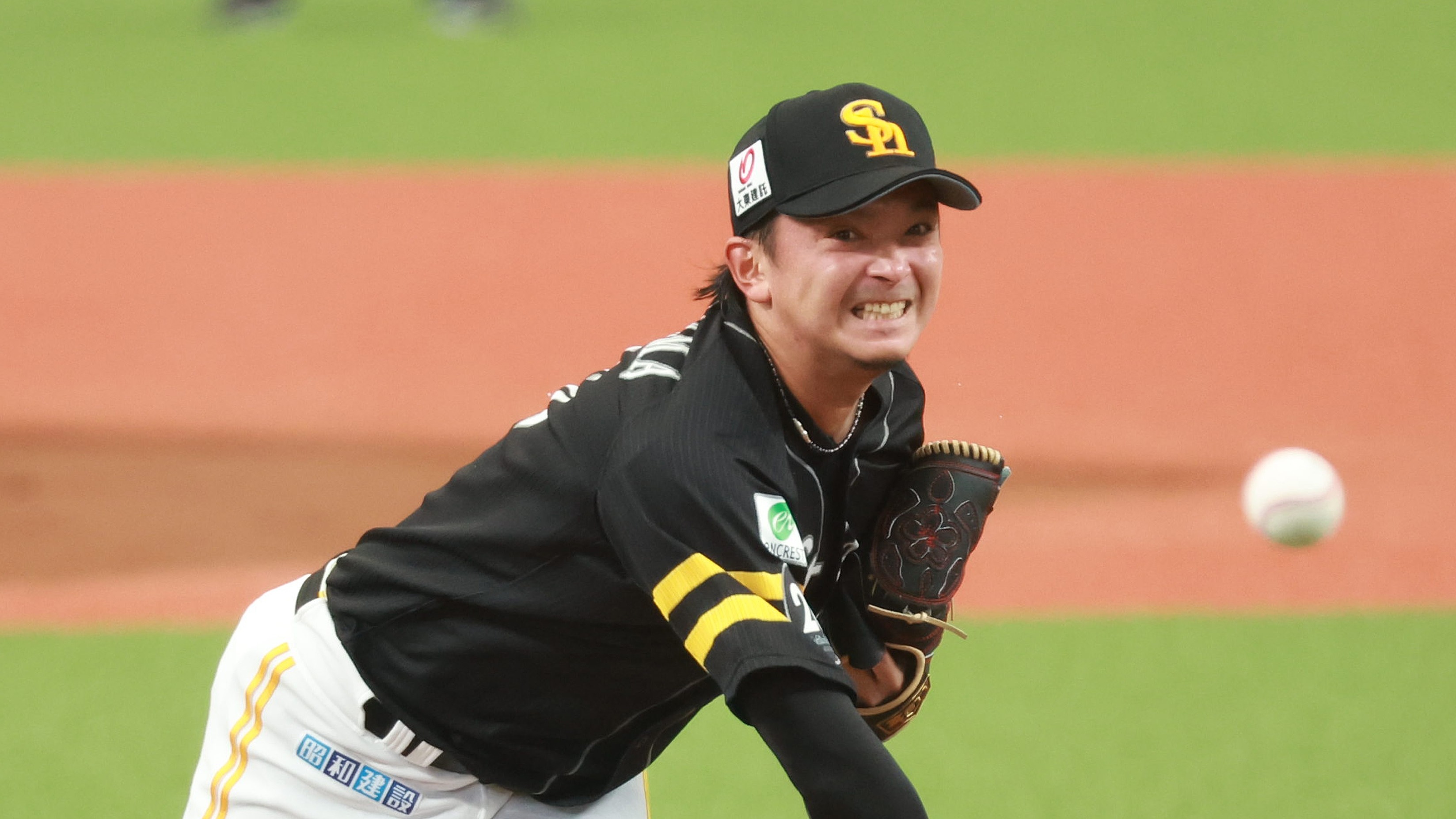 2025-04-20-npb-Hawks-Higashihama