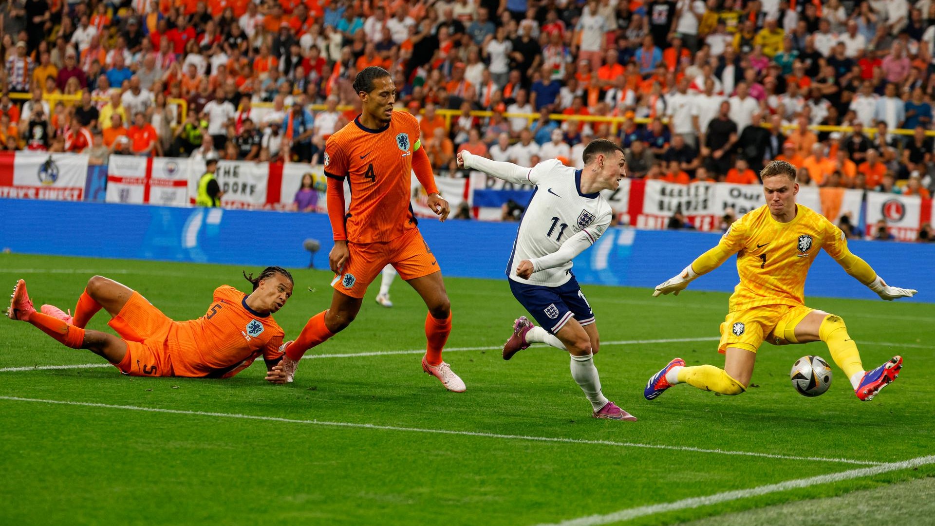 Phil Foden England WM-Qualifikation 2025