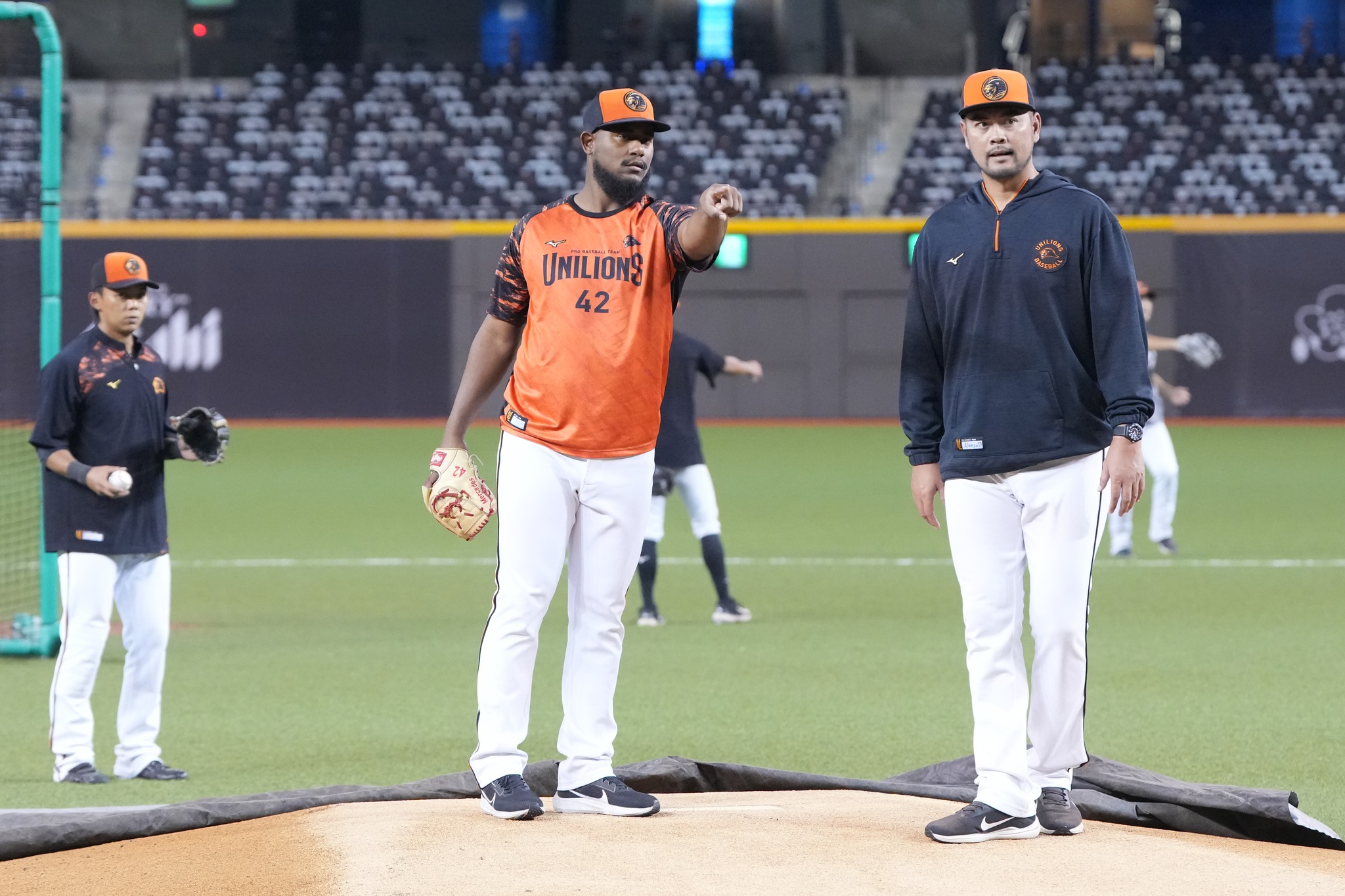 梅賽斯（C.C. Mercedes）