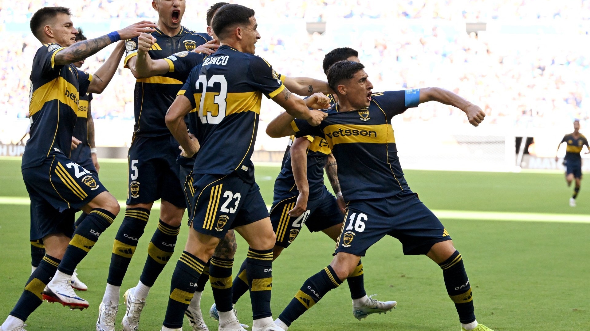Celebracion gol de Merentiel y Boca