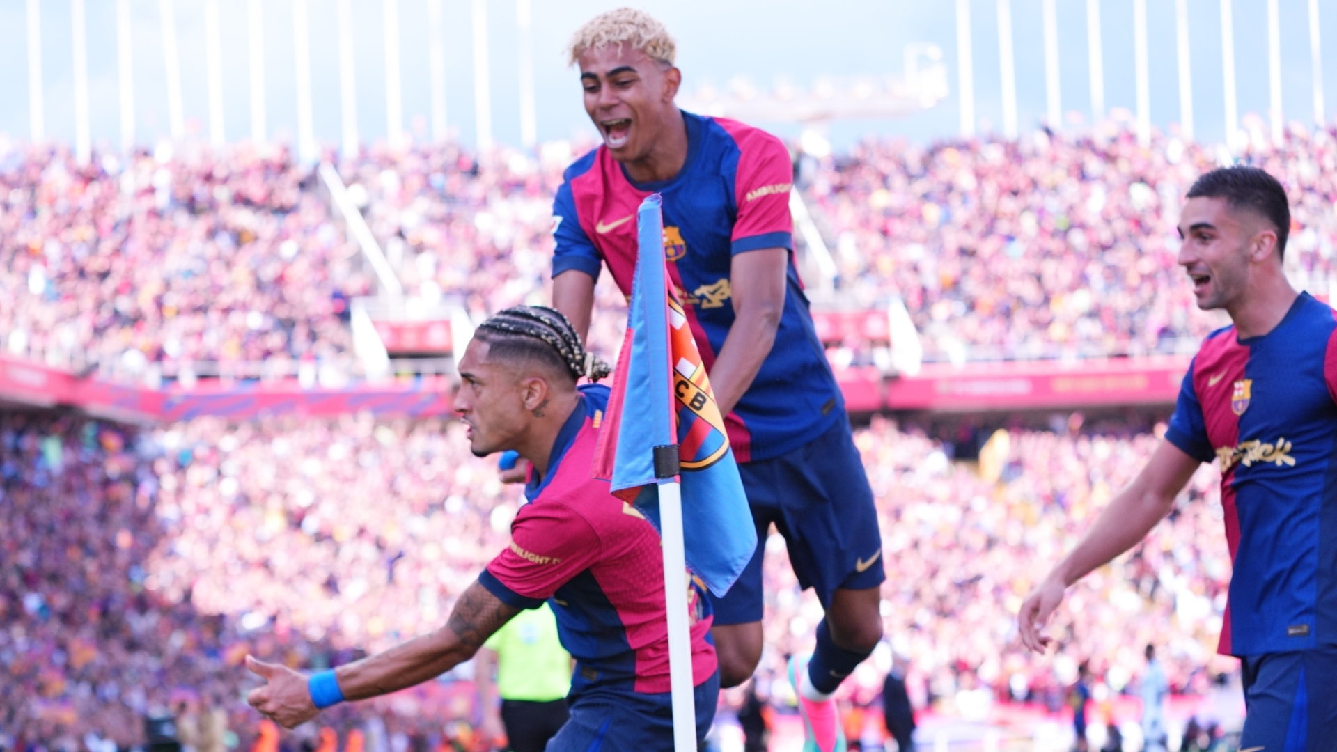 Raphinha Lamine Yamal FC Barcelona LALIGA 2025
