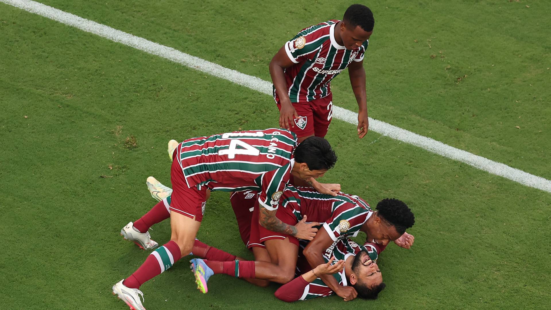Juan Freytes of Fluminense FC celebrates scoring his team's third goal against Ulsan HD FC