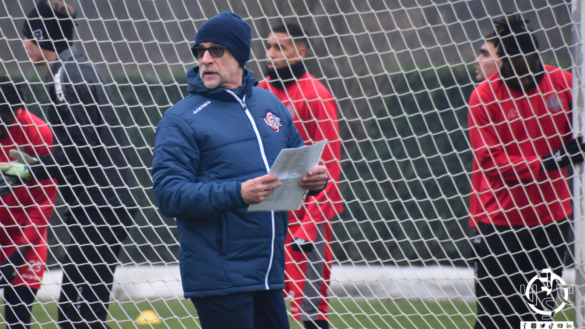 Davide Ballardini in allenamento con la Cremonese