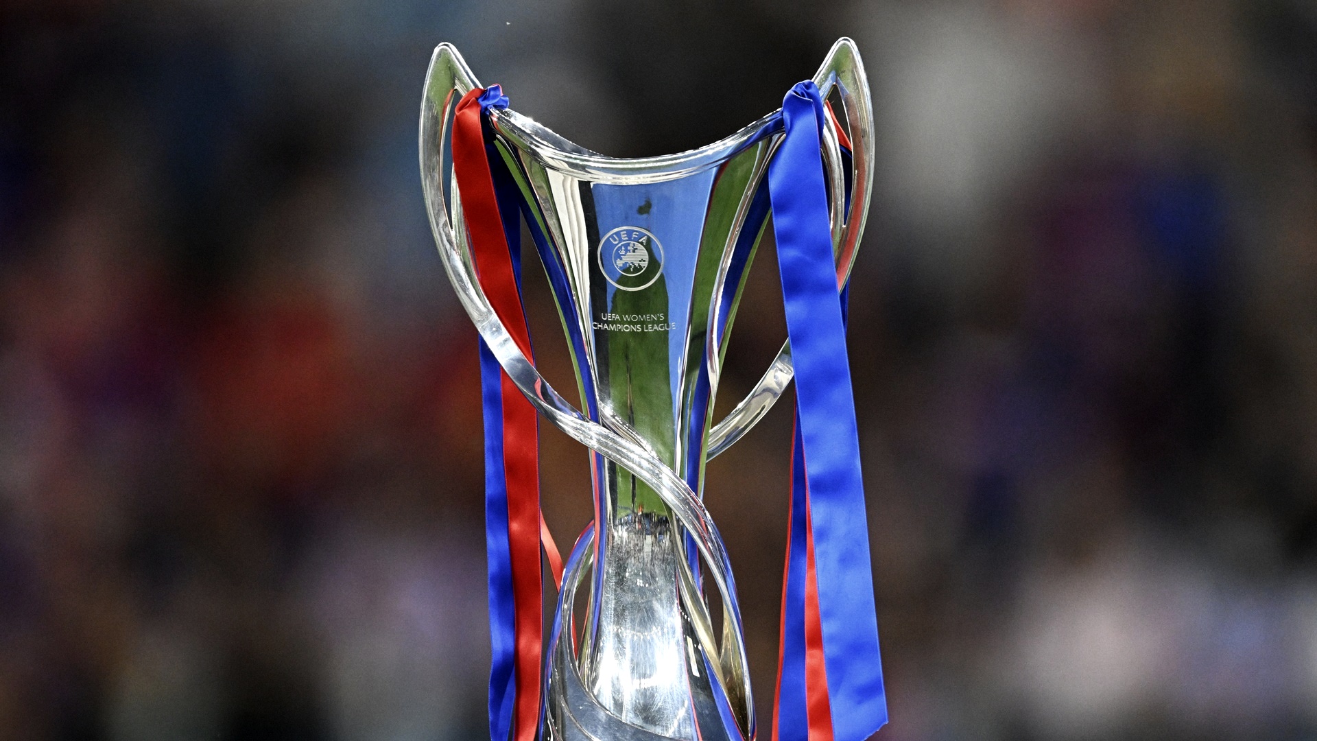20220521_UEFA women's Champions League_trophy