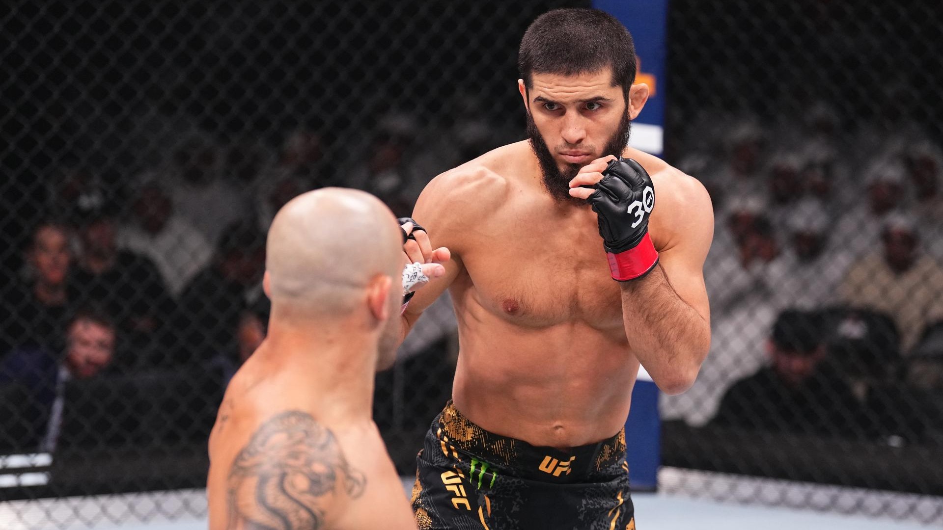 UFC 294 Islam Makhachev 21102023