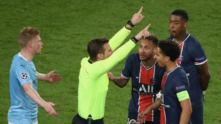 PSG Champions League Referee 28042021