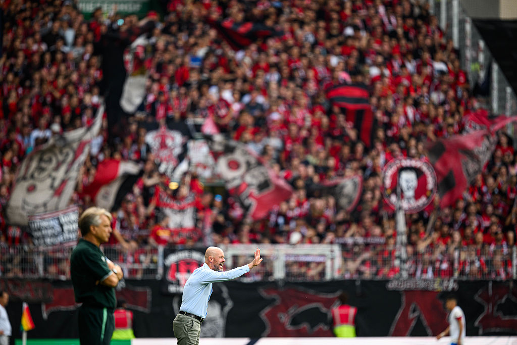Ten Hag, Leverkusen 25/26