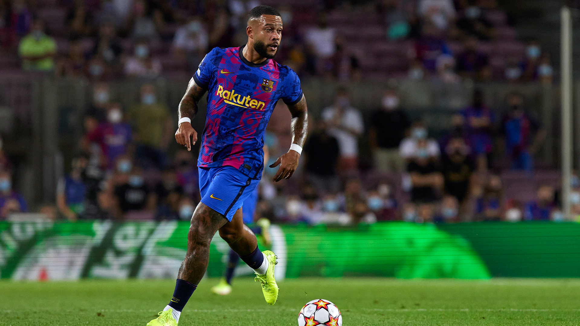 Memphis Depay FC Barcelona Champions League