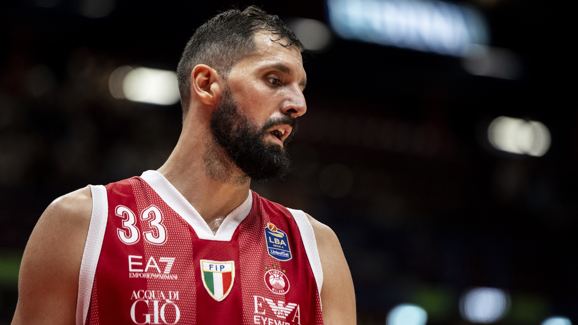 Nikola Mirotic con l'Olimpia