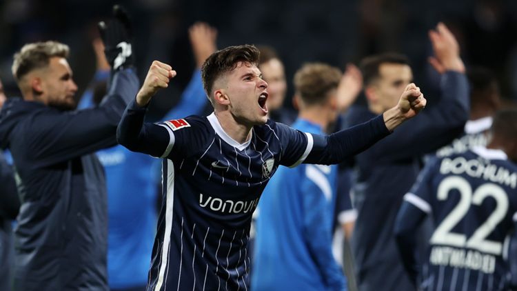 Elvis Rexhbecaj VfL Bochum Eintracht Frankfurt 25102021