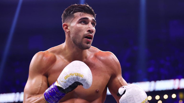 Tommy Fury expects Eddie Hall to outweigh him by 100 pounds on fight night