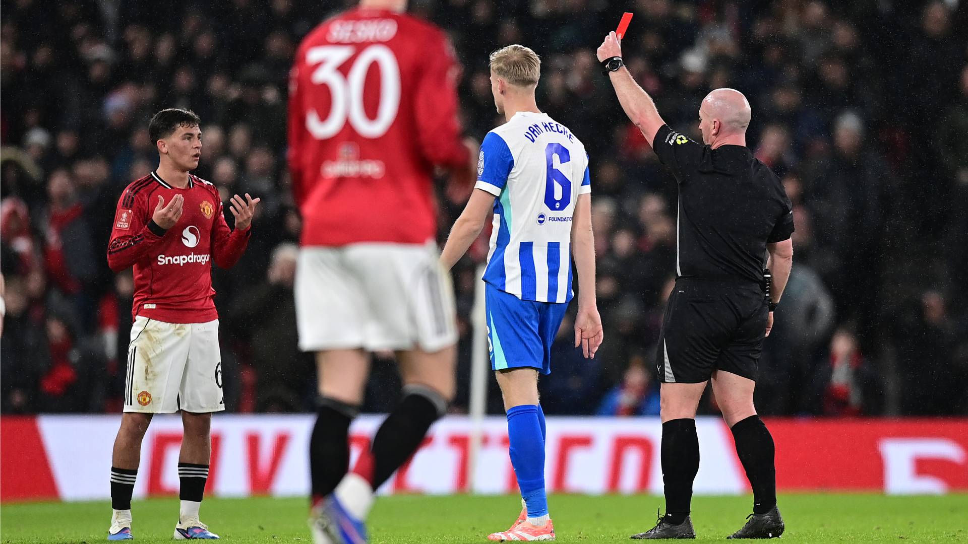 Shea Lacey sent off against Brighton_11012026