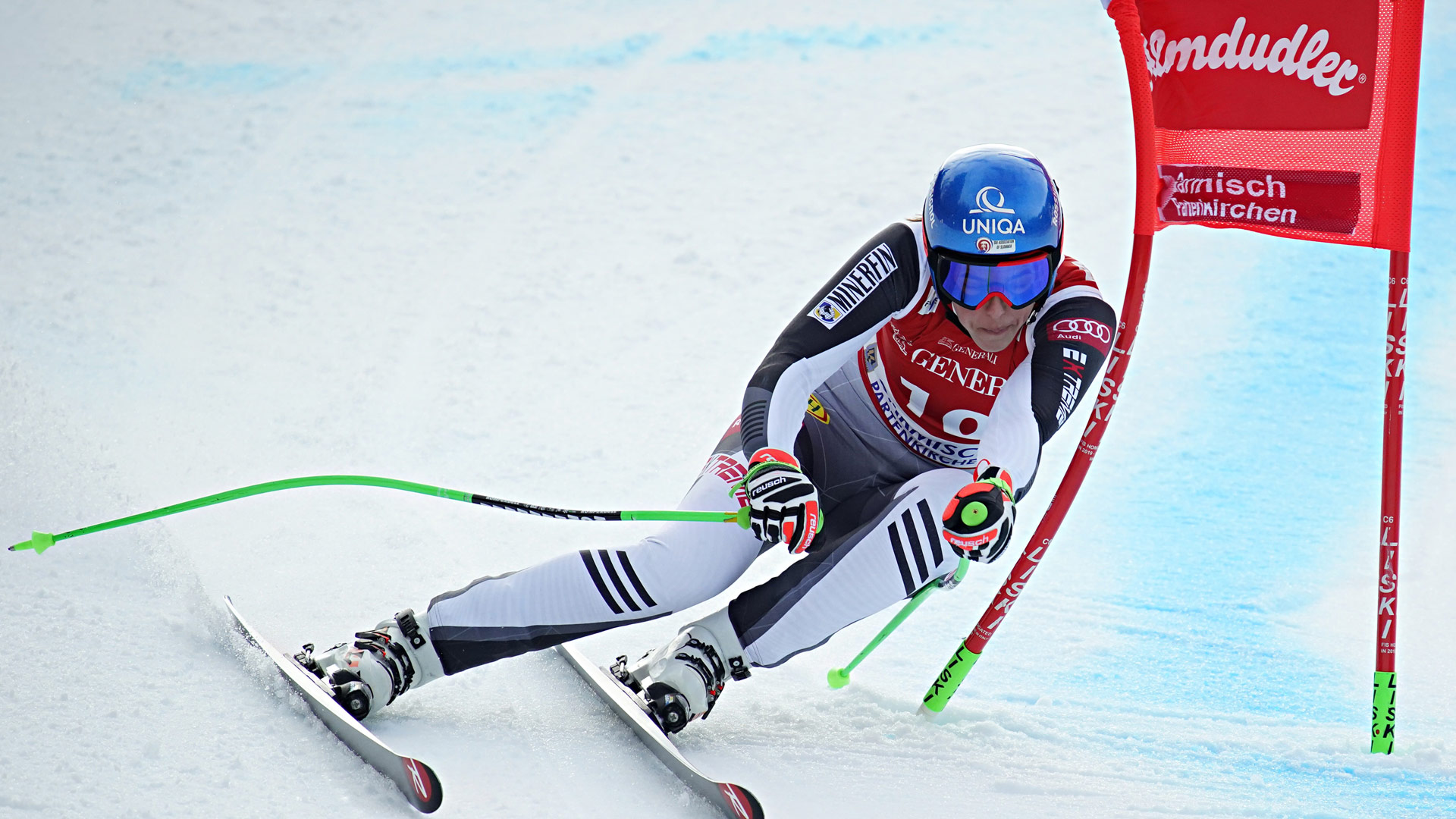 Petra Vlhova in azione sugli sci