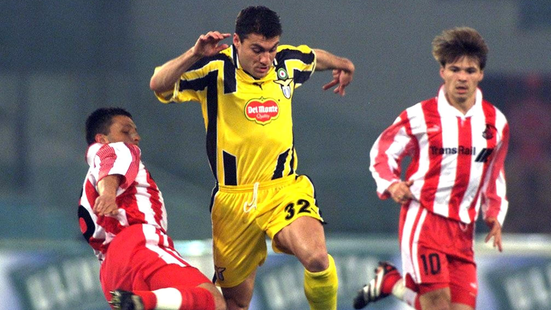 Christian Vieri con la maglia della Lazio