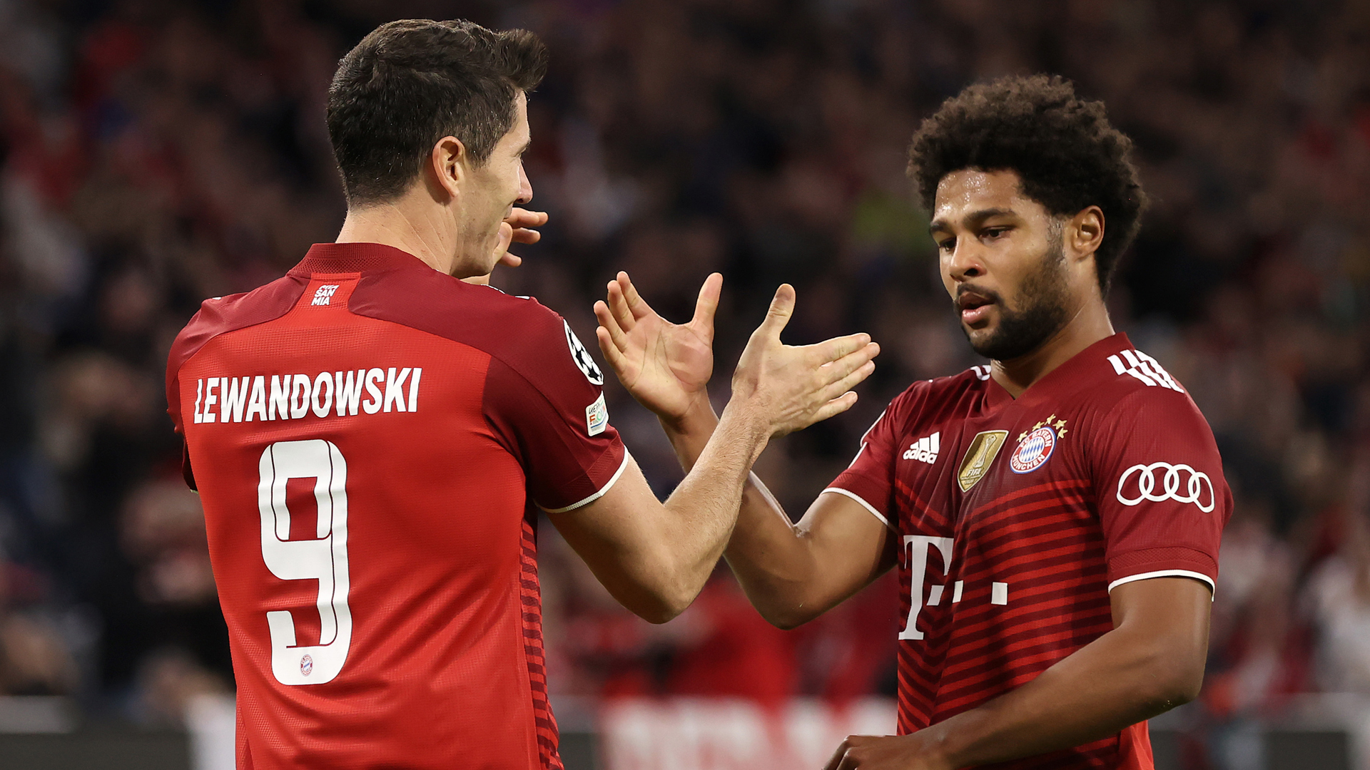 Lewandowski Gnabry Bayern München 01102021