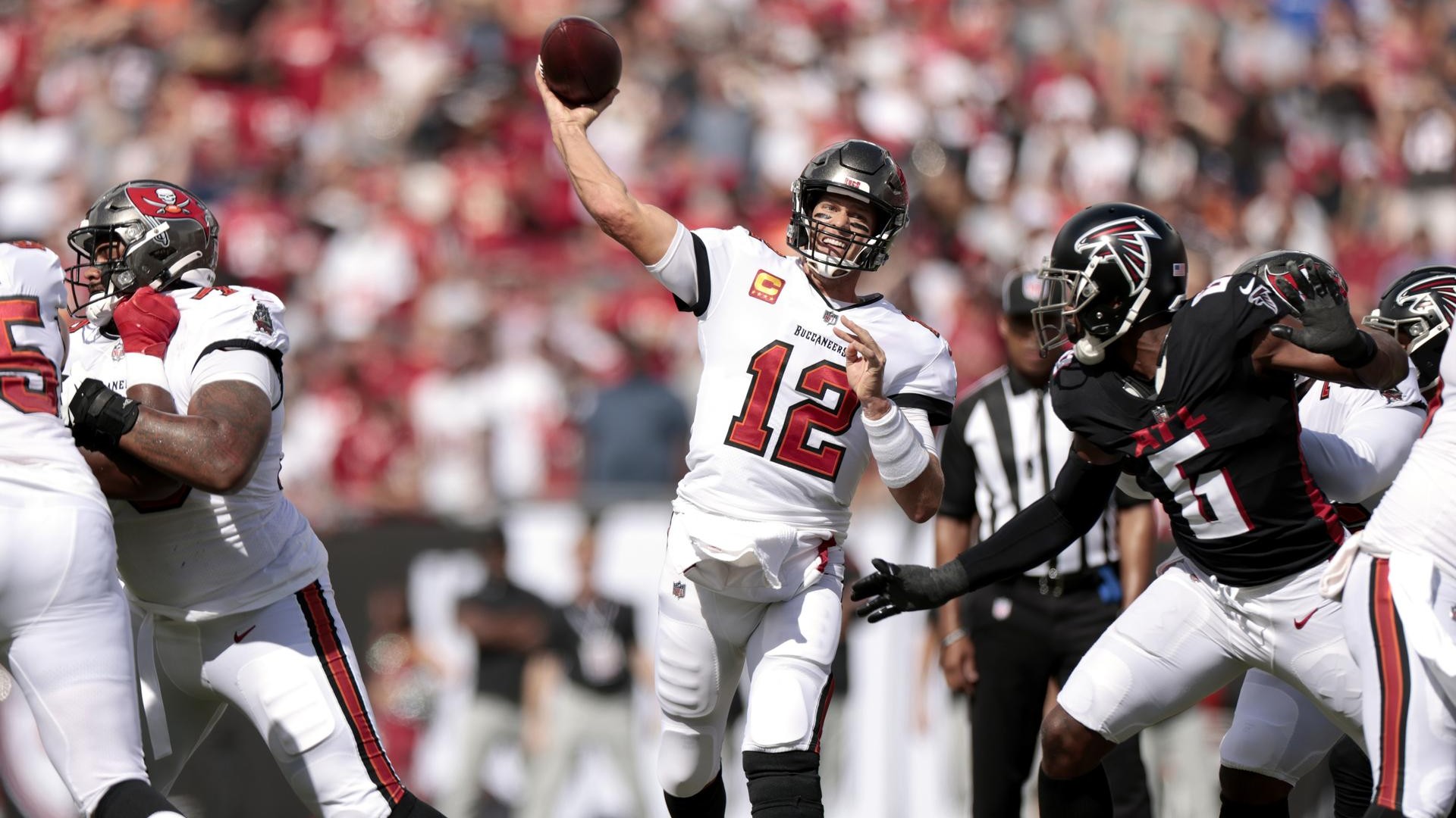 Tom Brady lancia sotto pressione