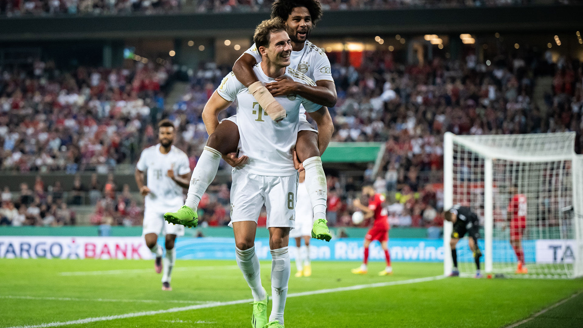 FC Bayern München Leon Goretzka Serge Gnabry DFB-Pokal 31082022
