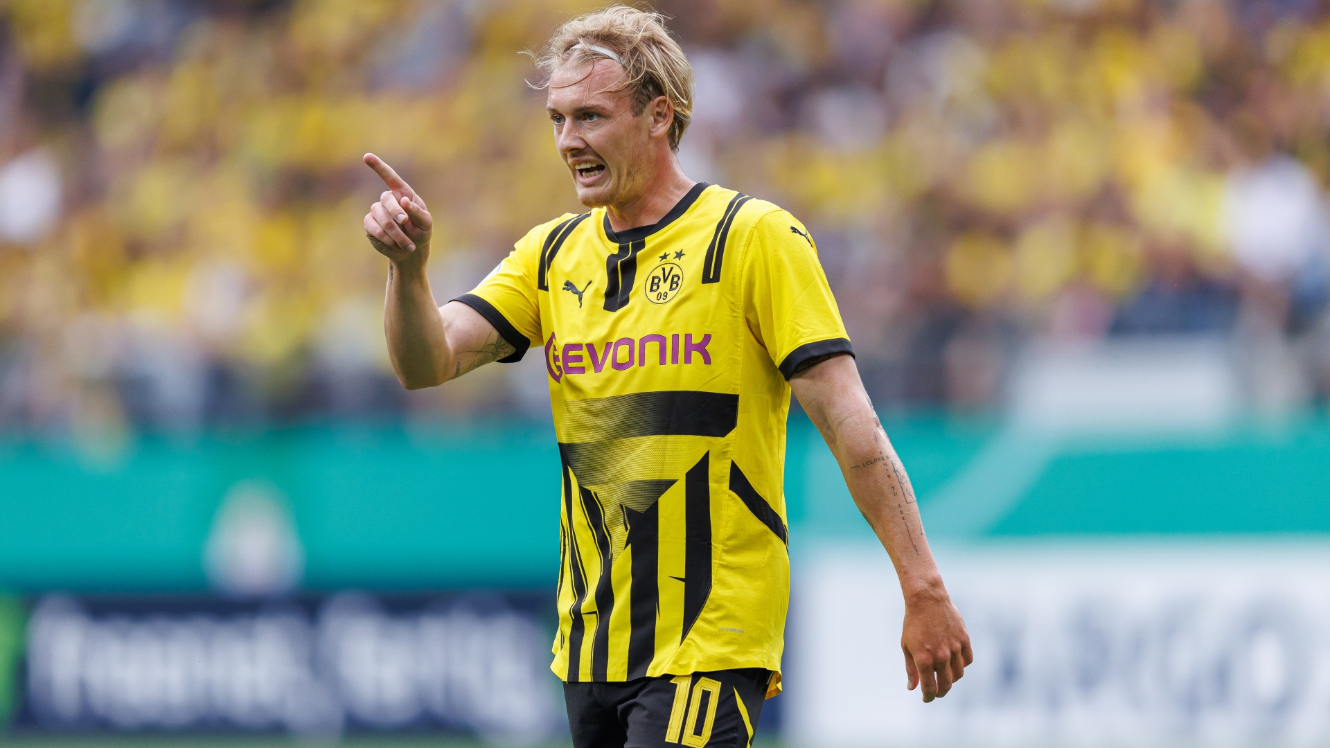 Borussia Dortmund Julian Brandt DFB-Pokal 170824