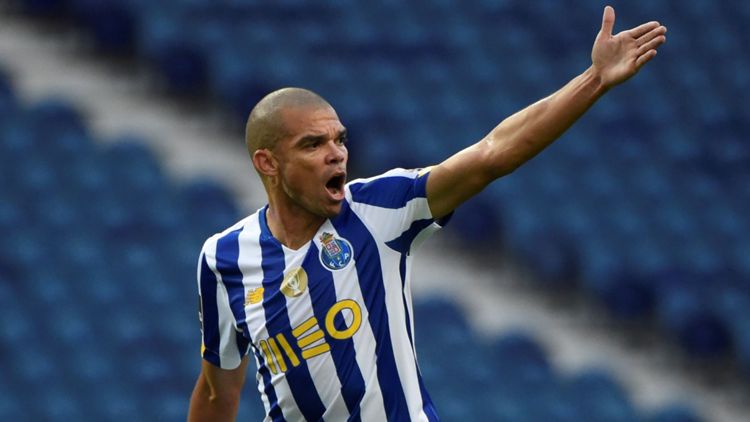 FC Porto Juventus Turin Champions League Pepe heute