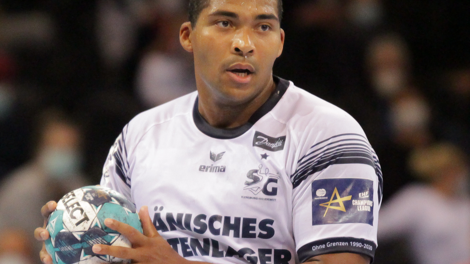 ONLY GER SG Flensburg-Handewitt EHF Champions League Mads Mensah Larsen 30092020