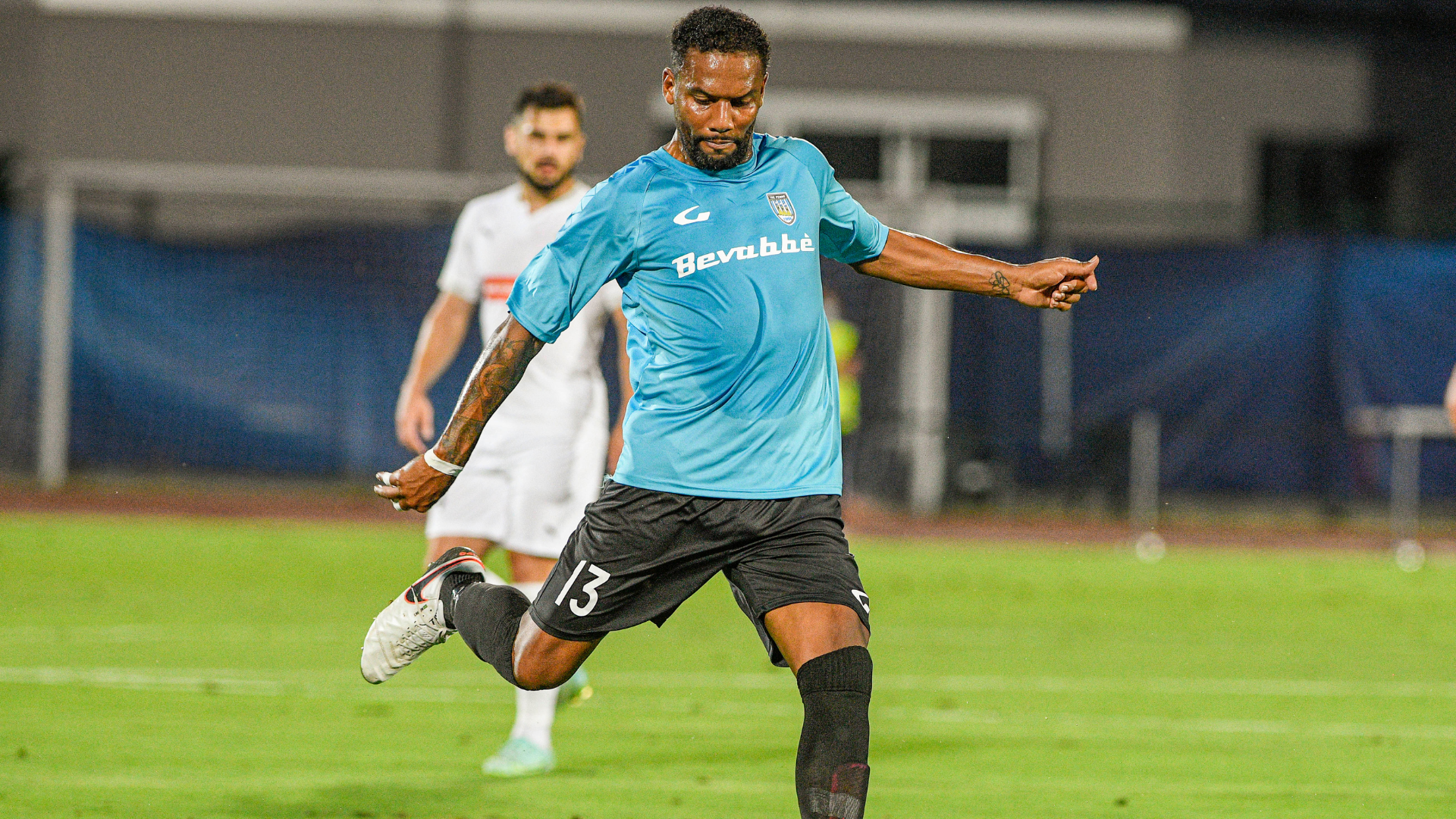 Maicon impegnato con il Tre Penne