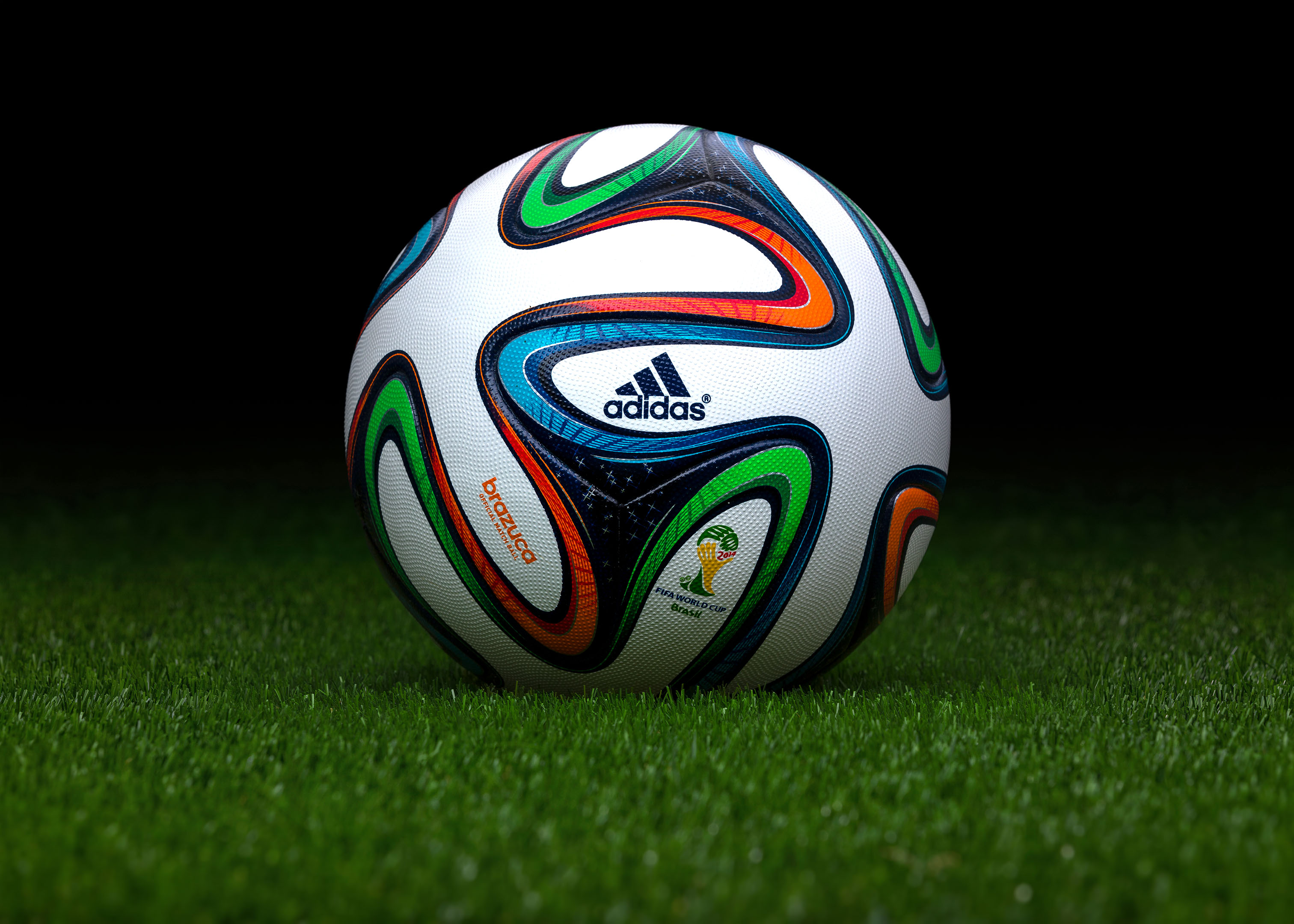 Adidas_Brazuca_2014