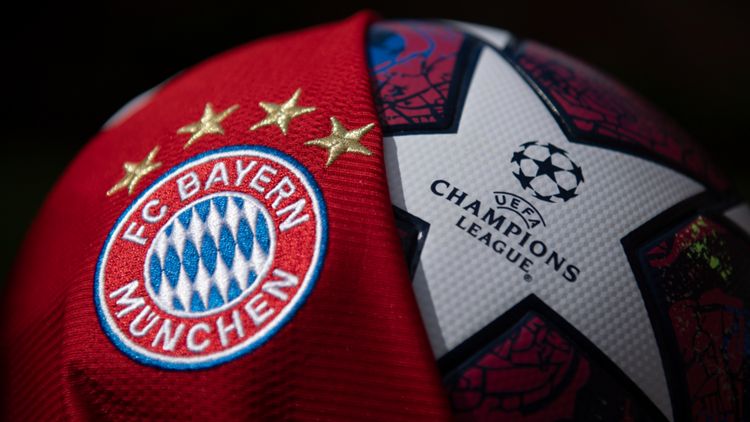 UEFA Champions Logo FC Bayern Ball