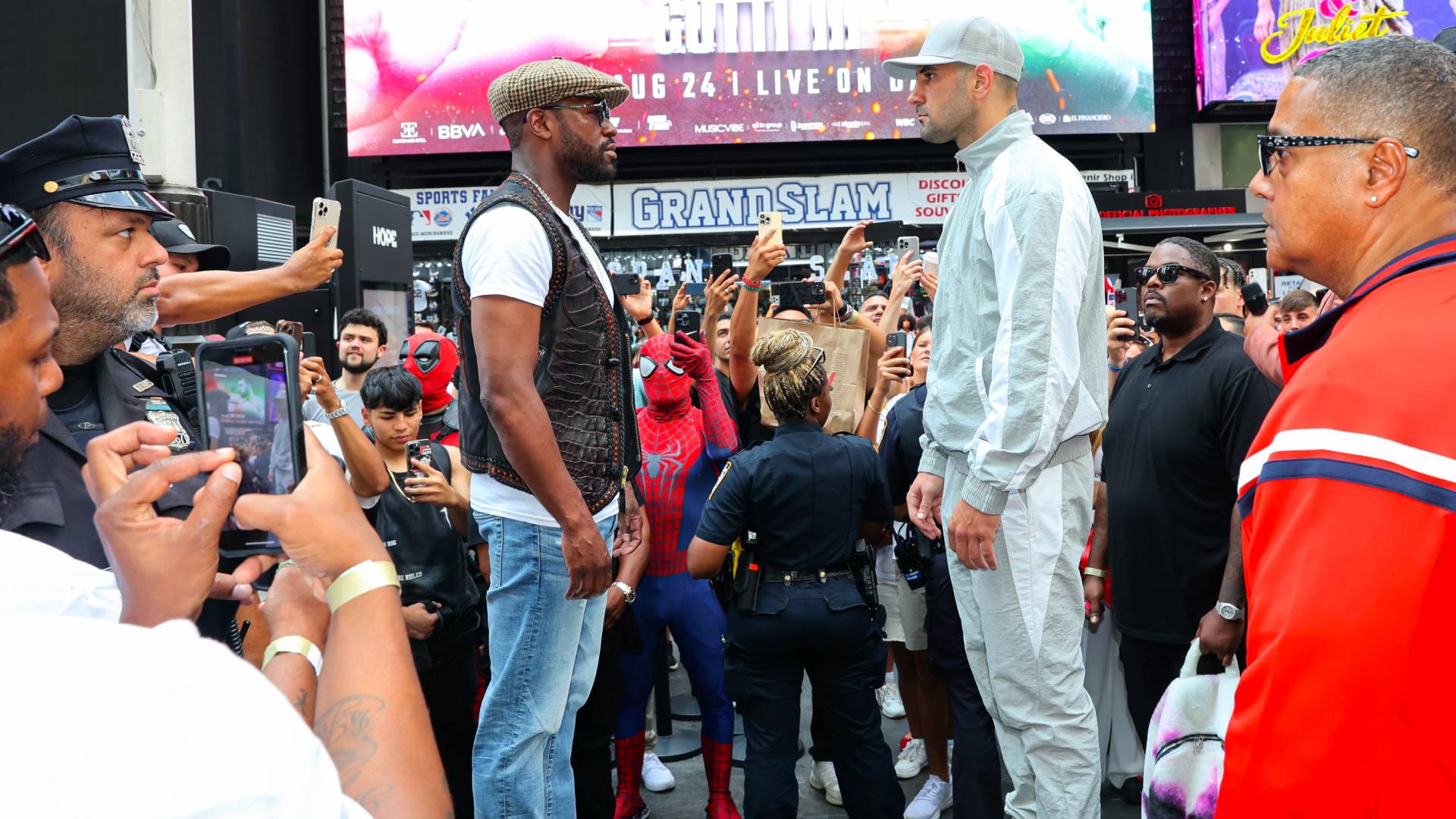 PIC 2 Mayweather-Gotti III_01082024