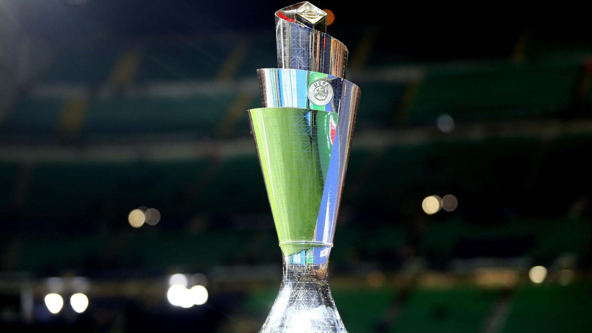 UEFA Nations League Trophäe 10102021