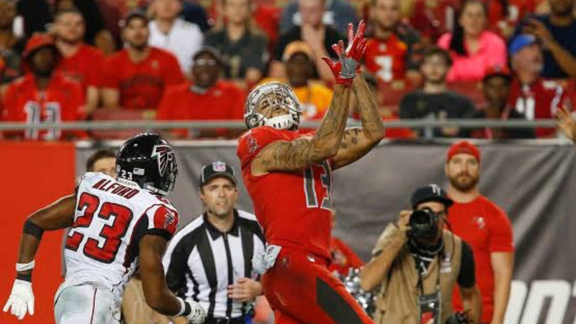 Mike Evans