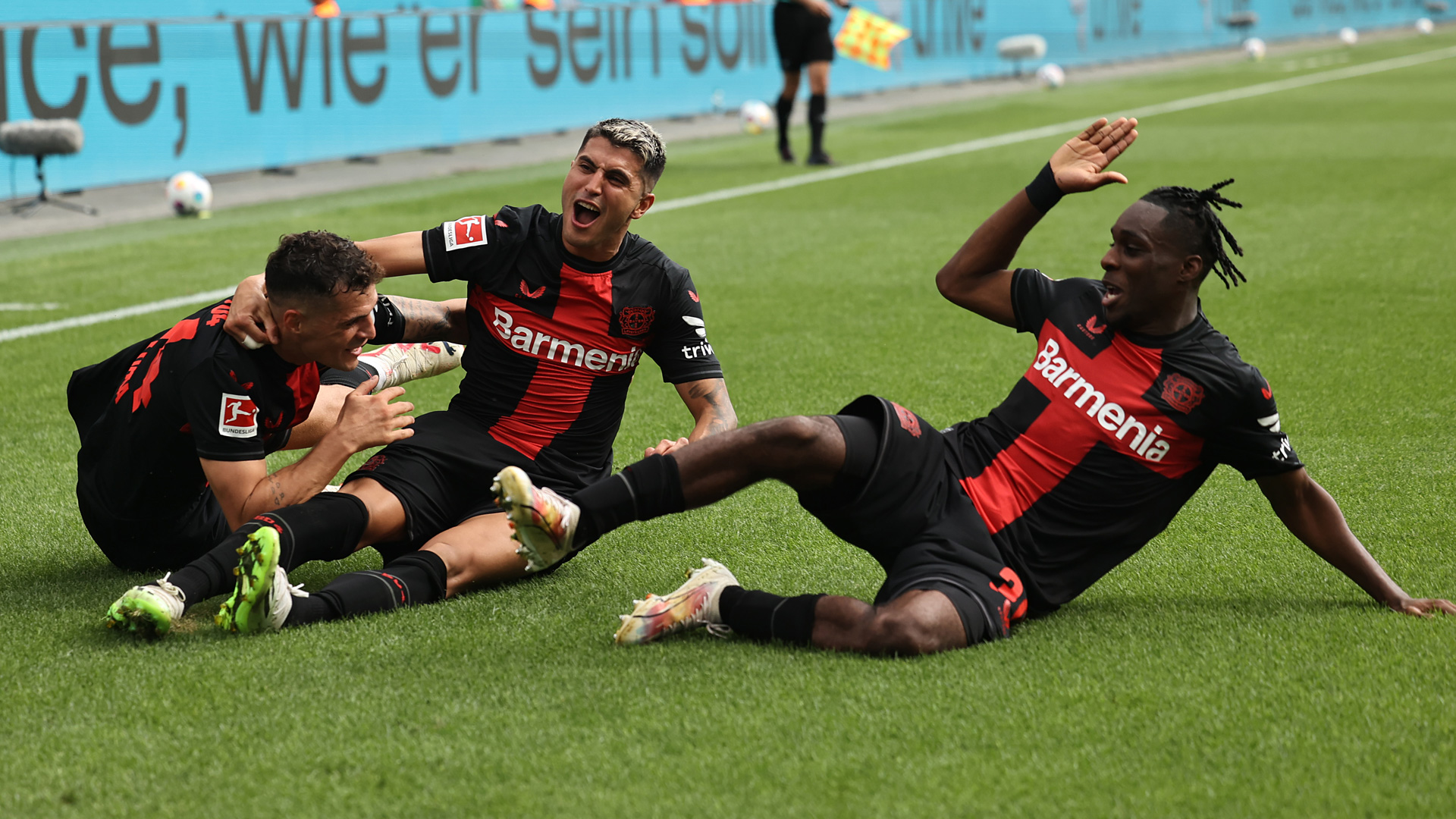 Jeremie Frimpong Bayer Leverkusen Bundesliga 02092023