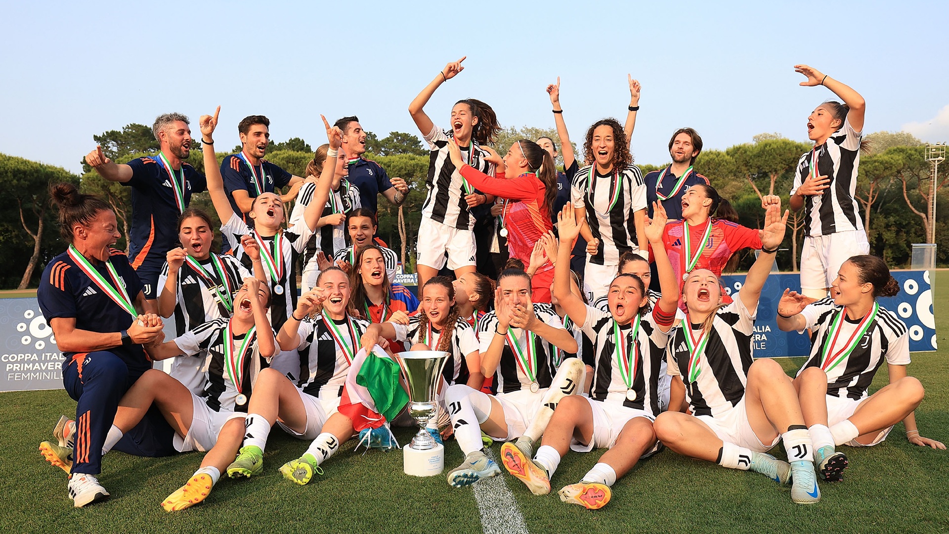 La Juventus femminile campione d'Italia 2024/2025
