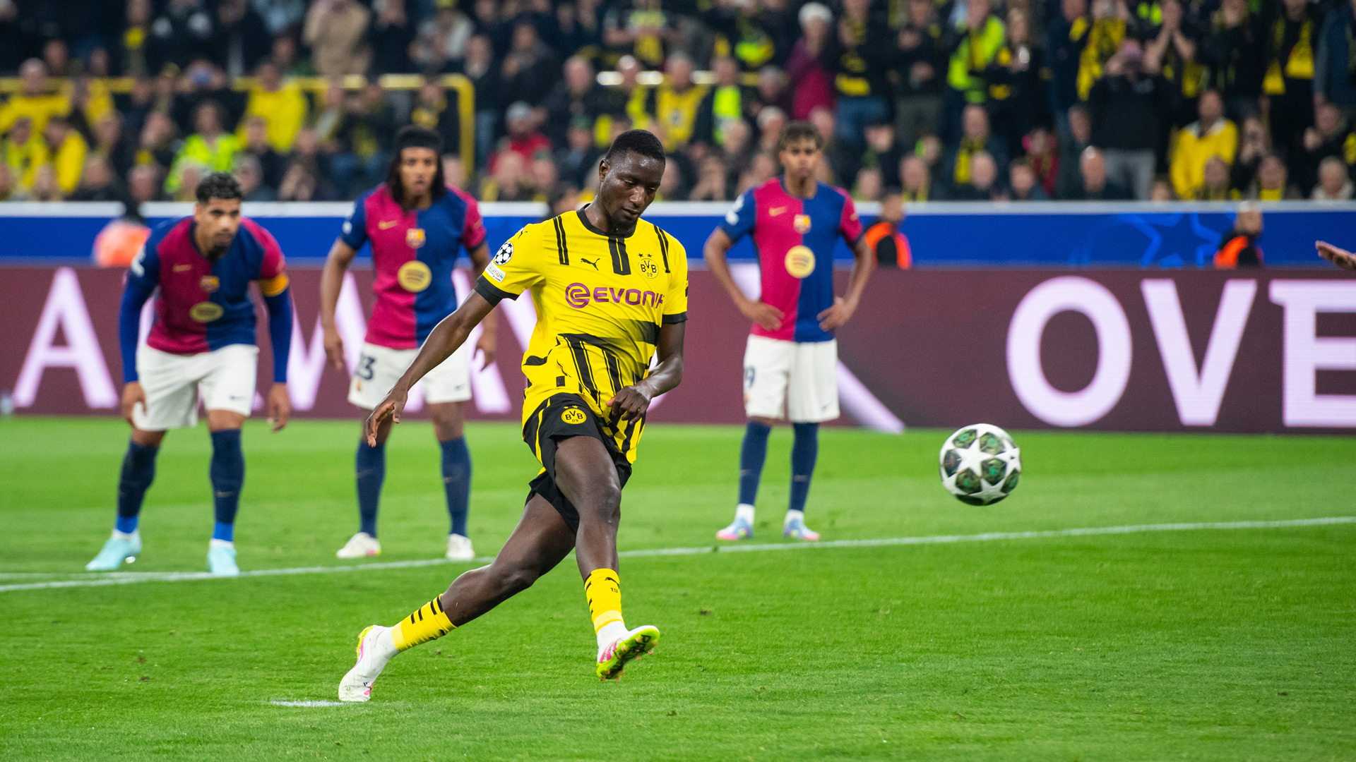 Sehrou Guirassy BVB Borussia Dortmund UEFA Champions League
