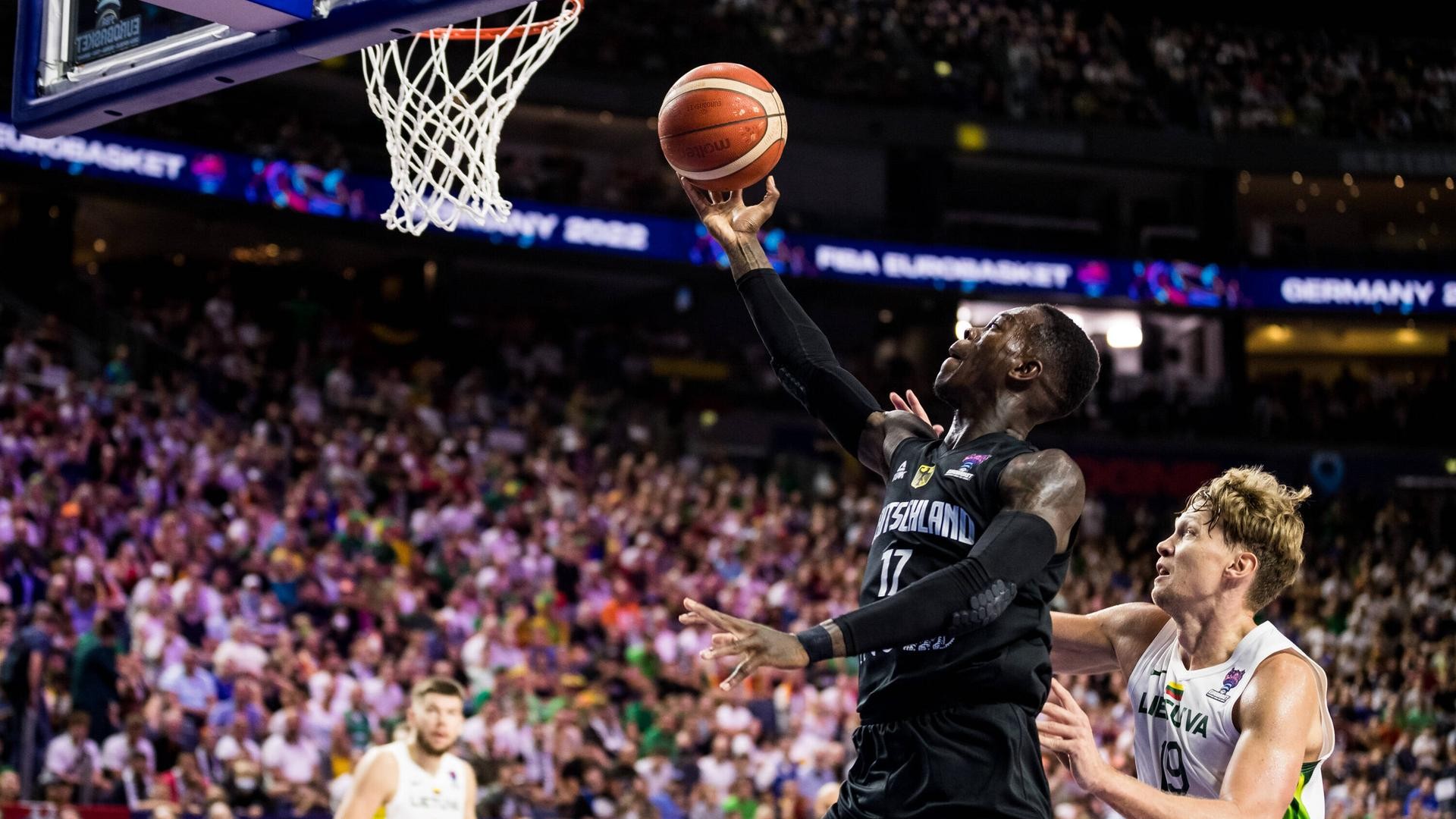 Deutschland DBB Dennis Schröder 04092022