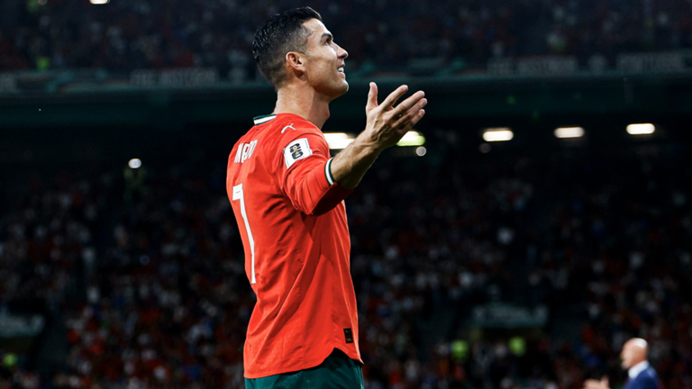 Who are the oldest and youngest players at the 2026 World Cup?