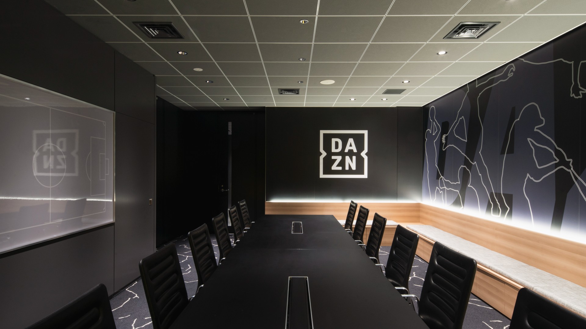 2022-07-05-DAZN-office