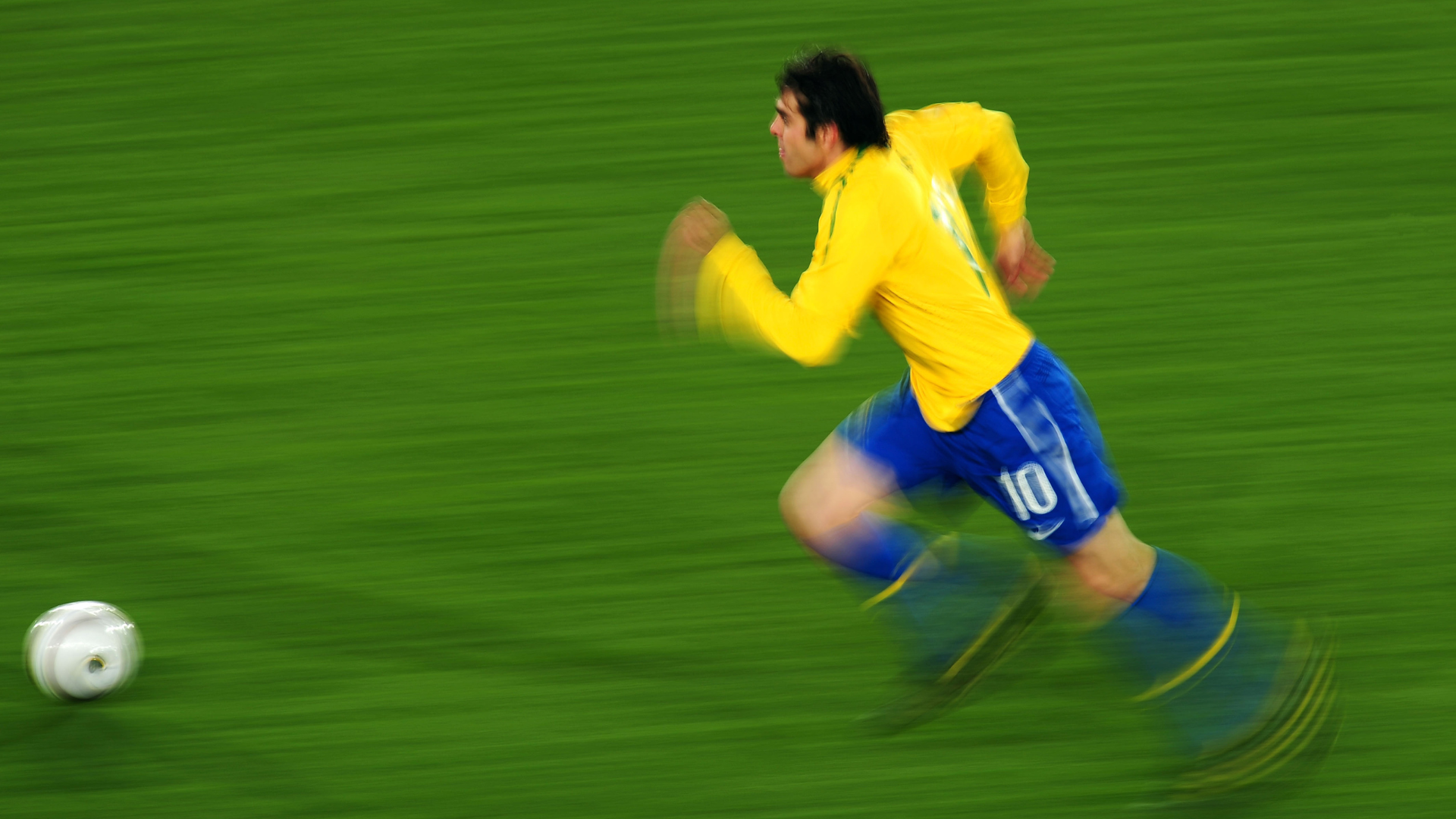 Kakà scatta col Brasile