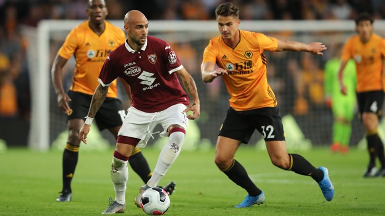 Simone Zaza in azione durante il match tra Torino e Wolverhampton