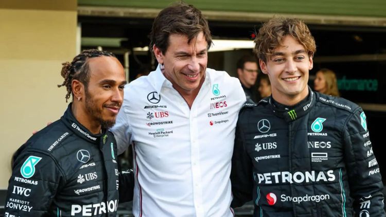 Toto Wolff, Lewis Hamilton, George Rusell