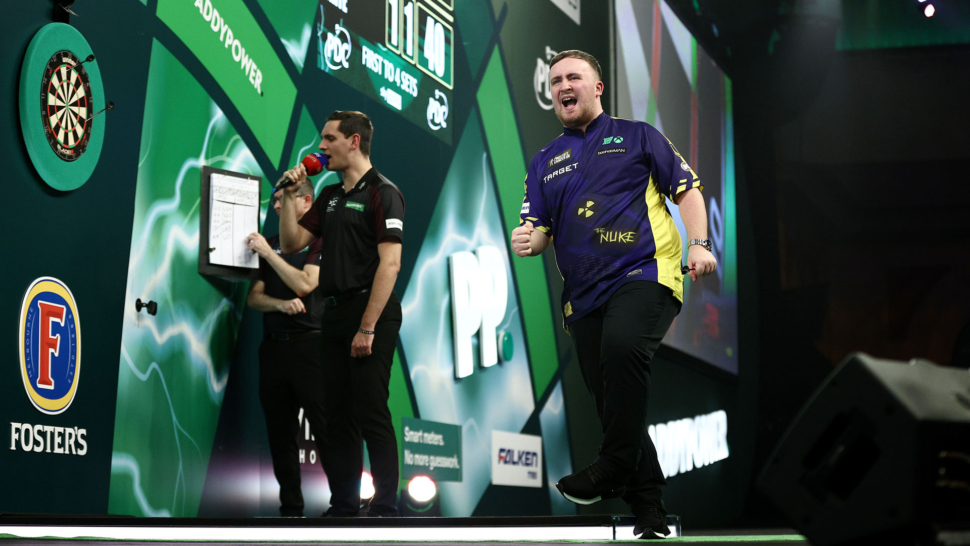 Luke Littler Darts WM Weltmeisterschaft 02012025