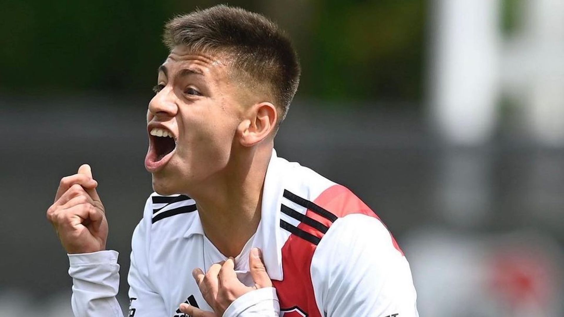 Claudio Echeverri, River Plate