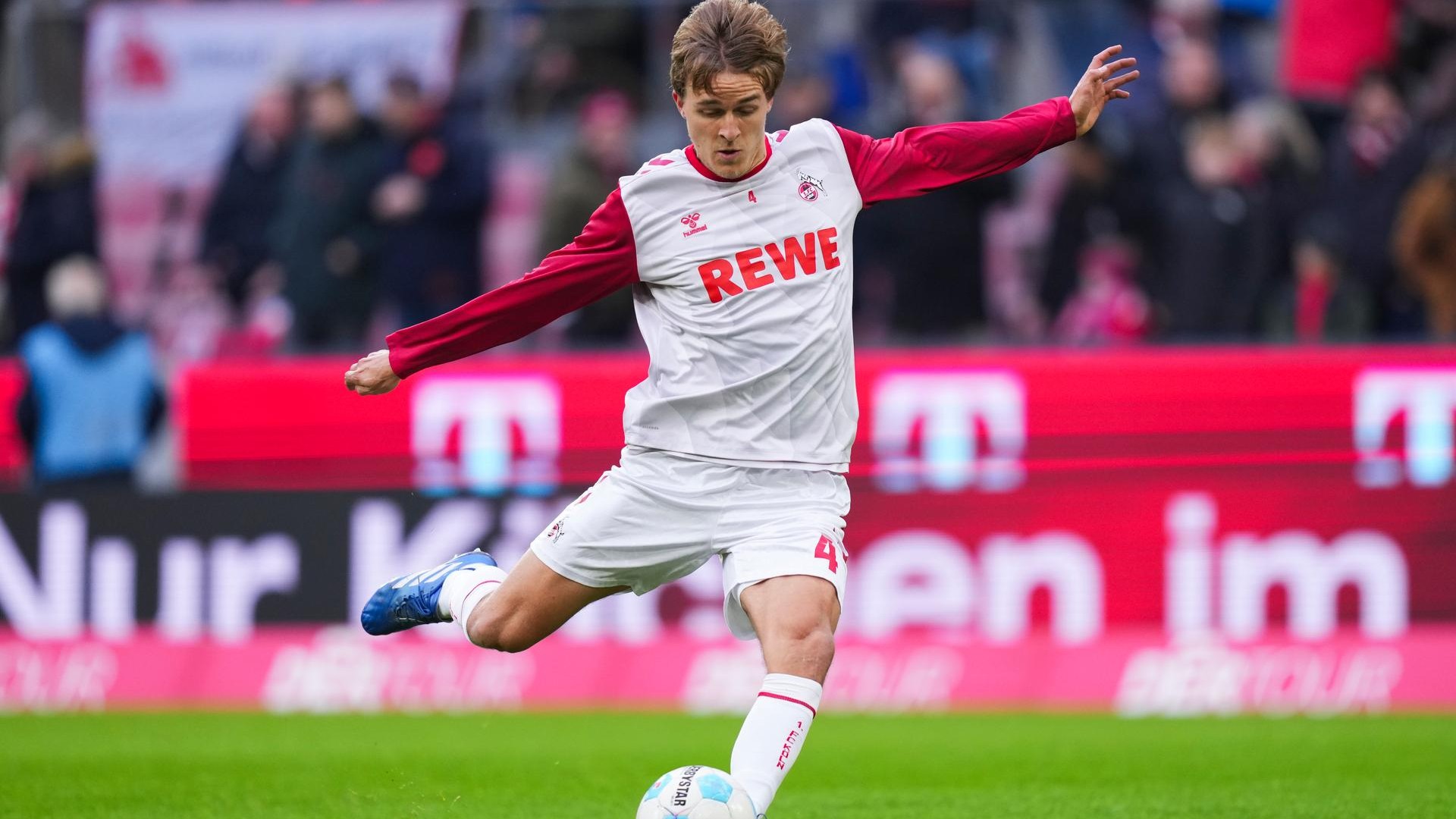 1. FC Köln Timo Hubers 2. Liga 10122024