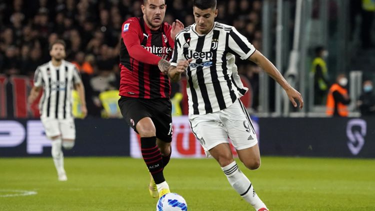 Morata e Theo Hernandez in azione durante Juve-Milan